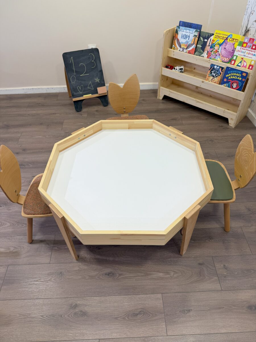 Sekizgen ahşap kum masası – Montessori uyumlu duyusal masa