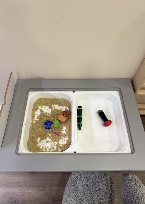 Gri Ahşap Aktivite Masası - Görsel 4